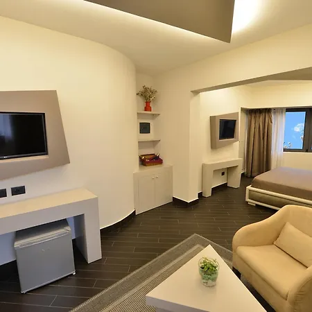 Petit Elita Hotel