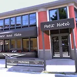 ホテル Petit Elita 4*