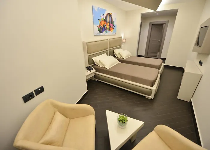 Petit Elita Ξενοδοχείο 4*