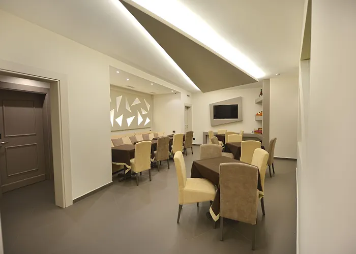 Petit Elita Ξενοδοχείο 4*